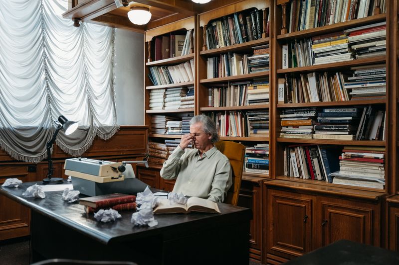 Portrait de Antoine Bouchard, rédacteur horoscope mensuel et planètes de Présage